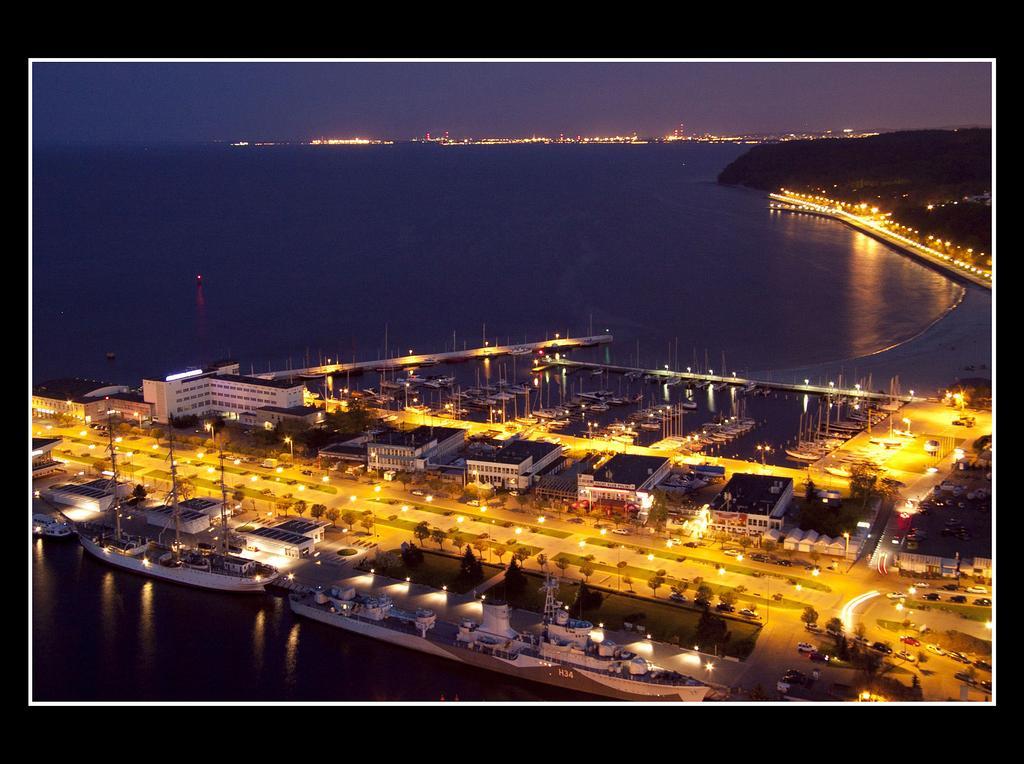 Sea Towers Gdynia Pomerania Rom bilde